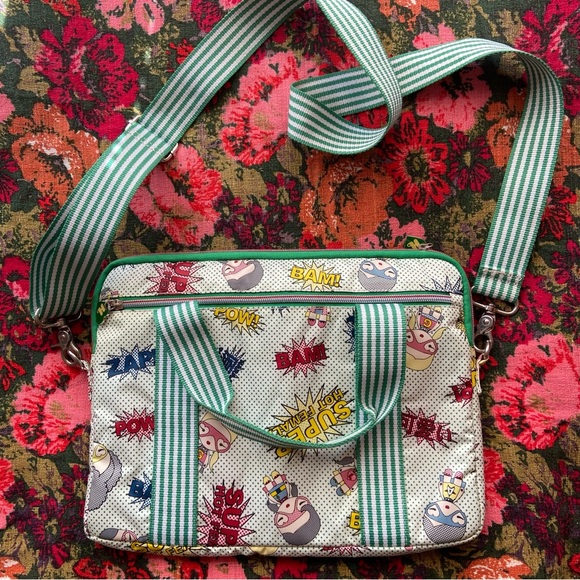 Harajuku Lovers ‘Super Hot Female’ Shoulder Bag - Picture 2 of 16